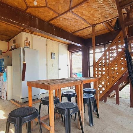 Calatagan'S Bahay Kubo - With Beach Access Екстер'єр фото