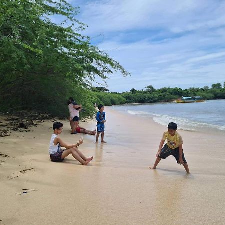 Calatagan'S Bahay Kubo - With Beach Access Екстер'єр фото