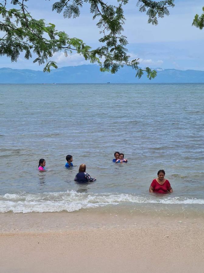 Calatagan'S Bahay Kubo - With Beach Access Екстер'єр фото
